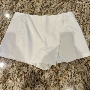 NWT Lilly Pulitzer Skort - size 8